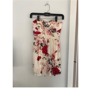 Cream floral strapless dress from Kimchi Blue.